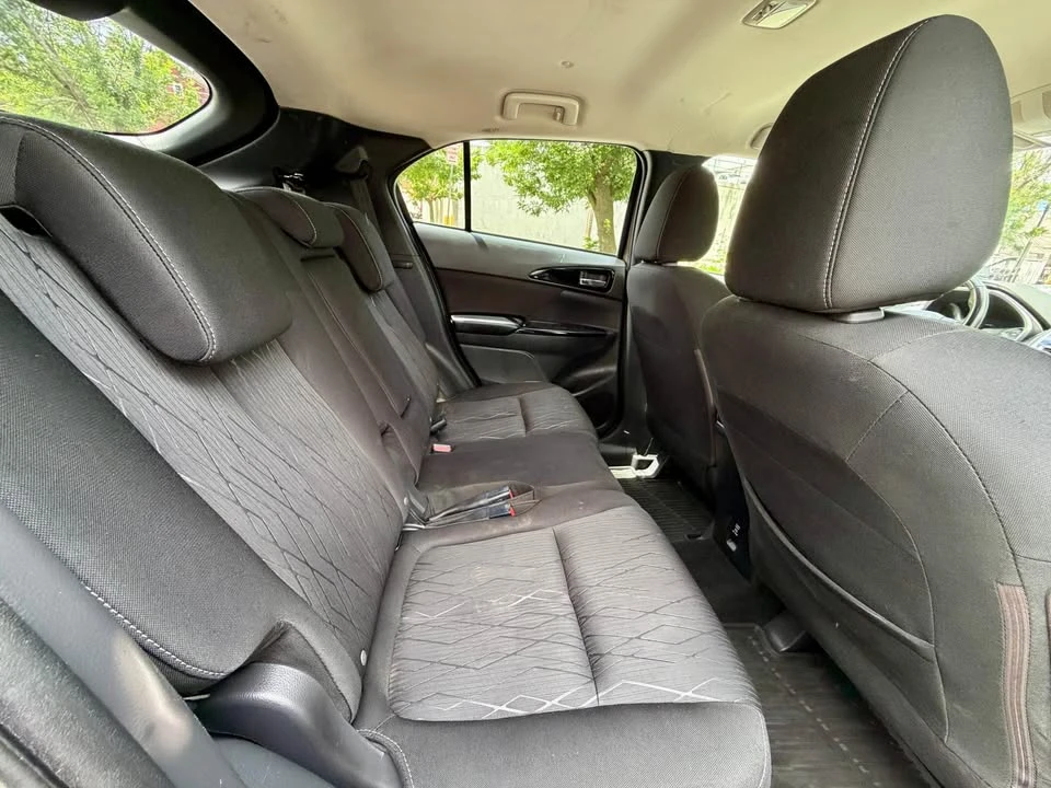 2018 Mitsubishi Eclipse Cross - Image 13 of 18