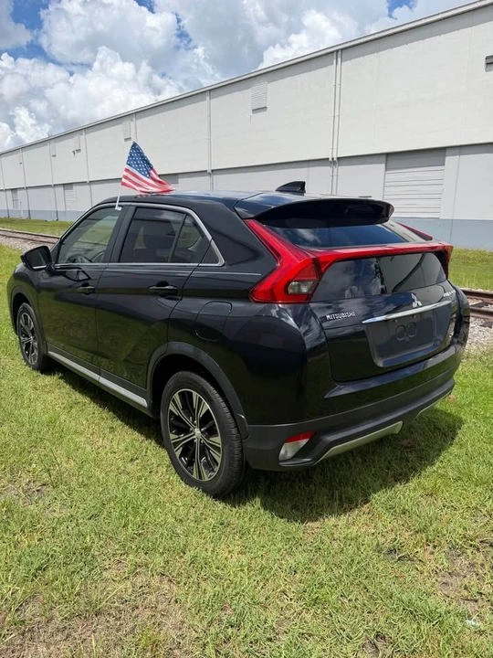 2018 Mitsubishi Eclipse Cross - Image 3 of 15