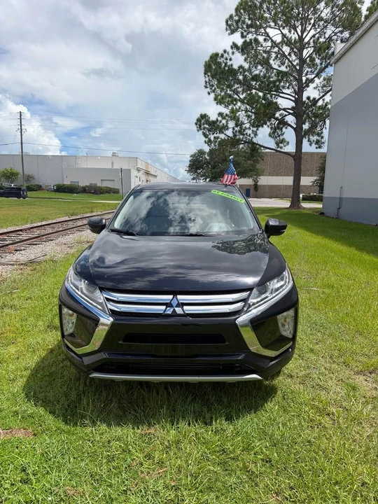 2018 Mitsubishi Eclipse Cross - Image 2 of 15
