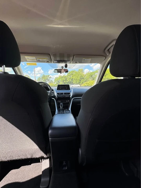 2018 Mitsubishi Eclipse Cross - Image 11 of 15