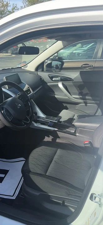 2018 Mitsubishi Eclipse Cross - Image 6 of 10