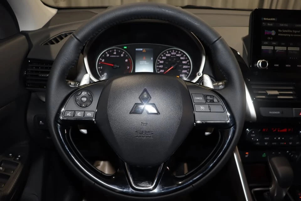 2018 Mitsubishi Eclipse Cross - Image 3 of 15