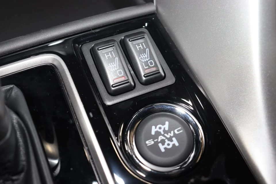 2018 Mitsubishi Eclipse Cross - Image 8 of 15