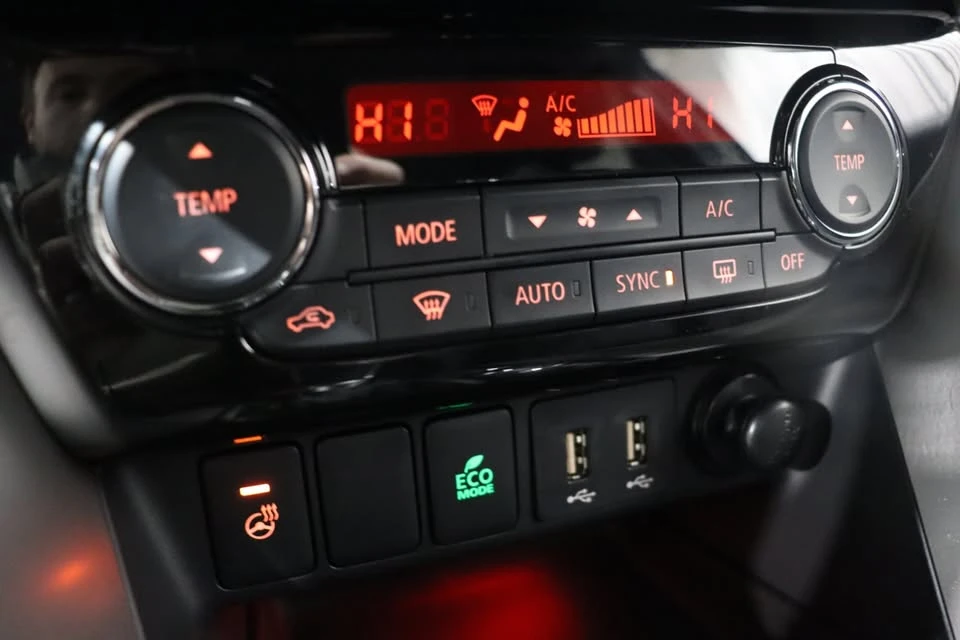 2018 Mitsubishi Eclipse Cross - Image 5 of 15