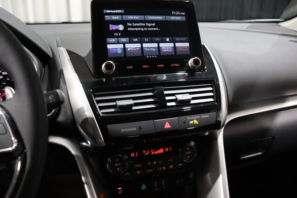 2018 Mitsubishi Eclipse Cross - Image 7 of 15