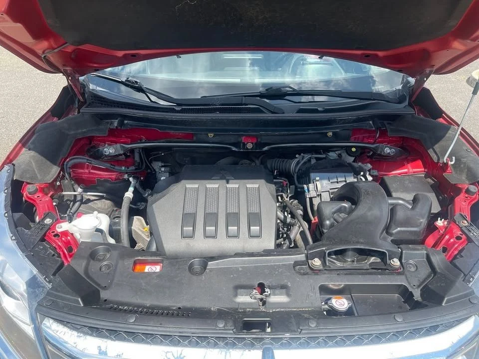 2018 Mitsubishi Eclipse Cross - Image 10 of 20