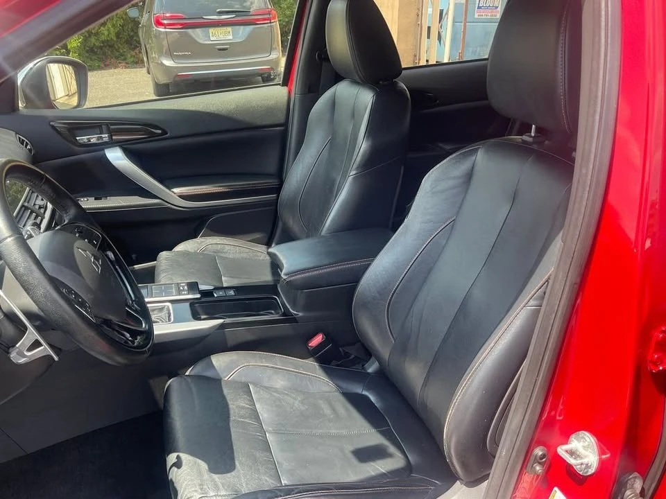 2018 Mitsubishi Eclipse Cross - Image 14 of 20