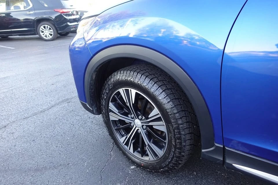 2018 Mitsubishi Eclipse Cross - Image 2 of 20