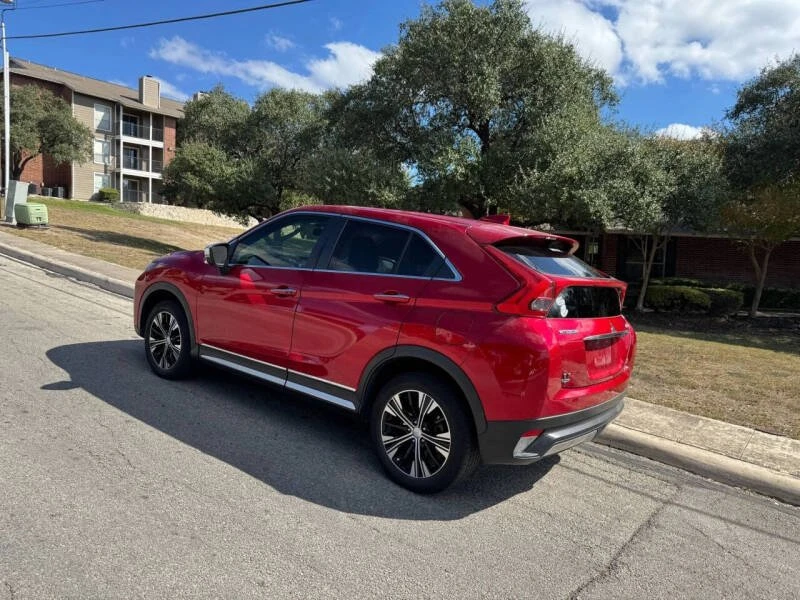 2018 Mitsubishi Eclipse Cross - Image 2 of 8
