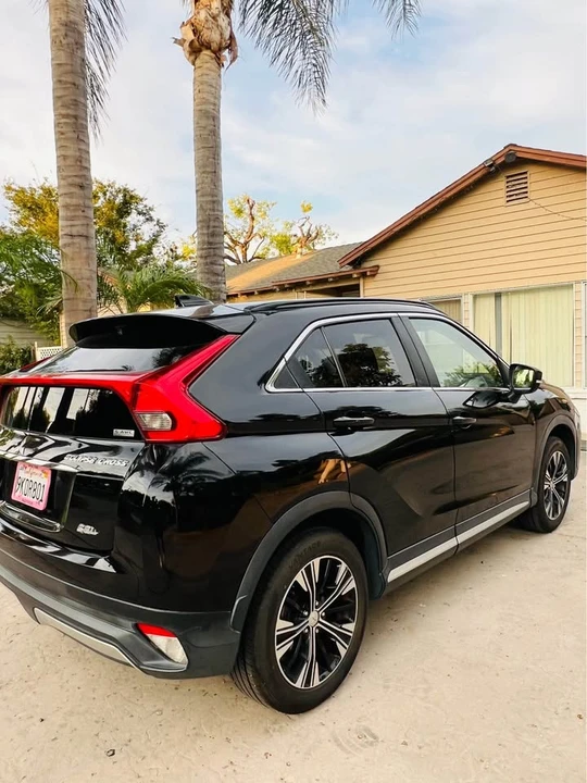 2018 Mitsubishi Eclipse Cross - Image 5 of 12