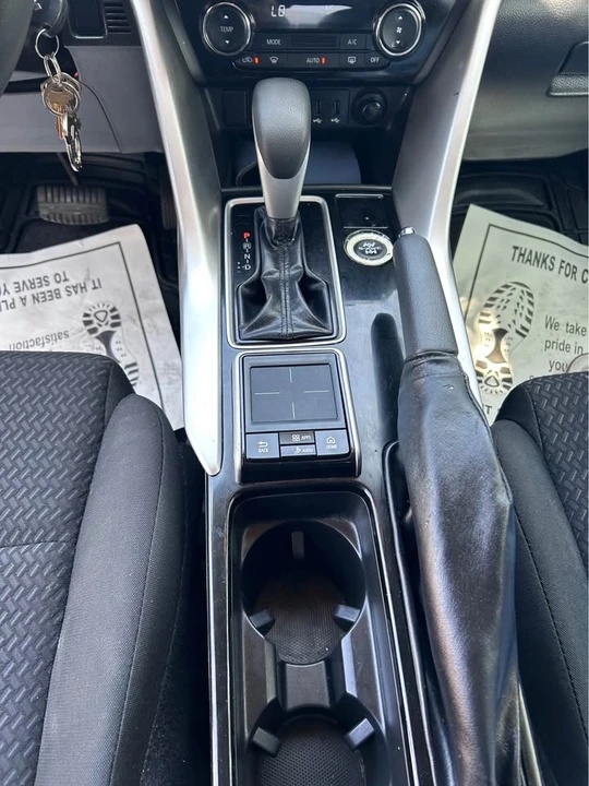 2018 Mitsubishi Eclipse Cross - Image 12 of 18