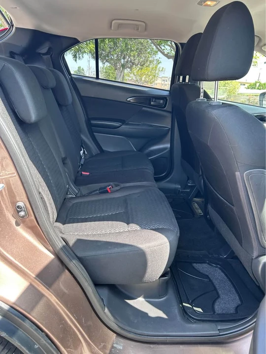 2018 Mitsubishi Eclipse Cross - Image 7 of 18