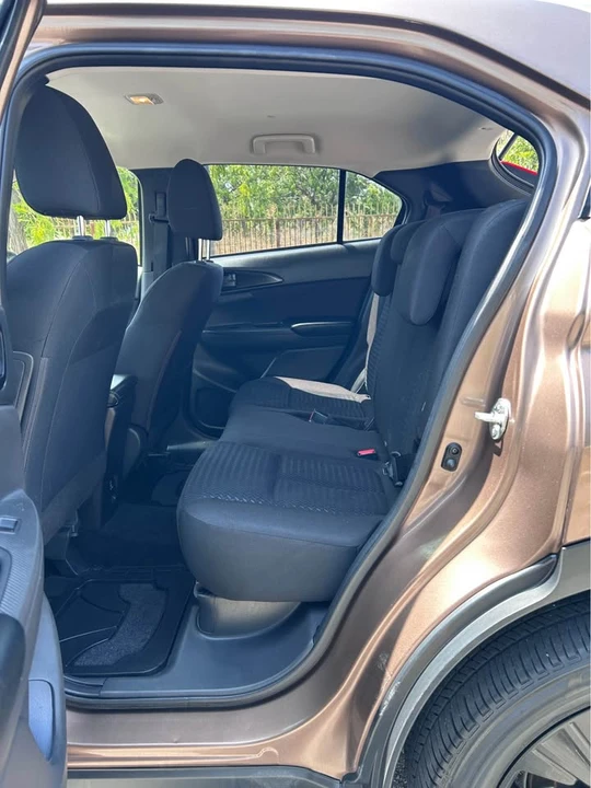2018 Mitsubishi Eclipse Cross - Image 8 of 18