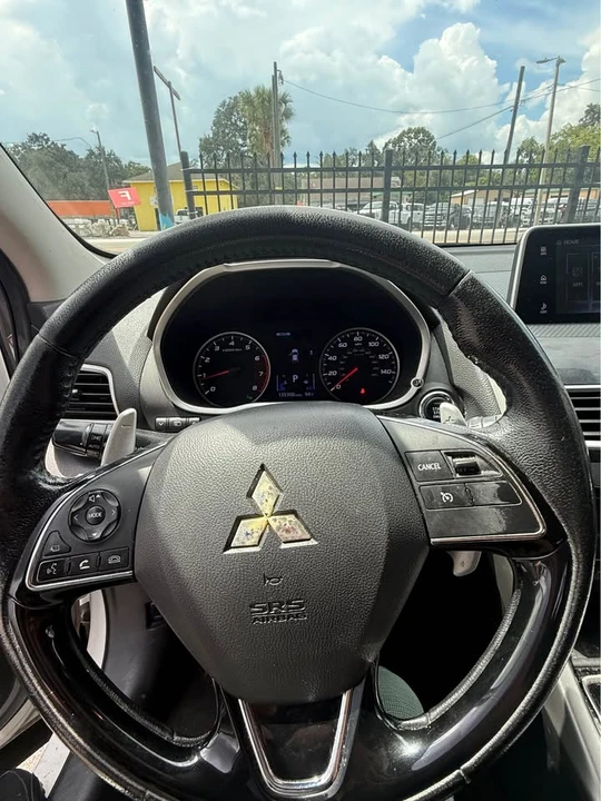 2018 Mitsubishi Eclipse Cross - Image 7 of 12