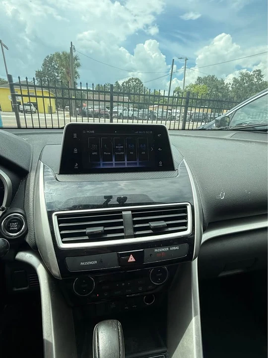 2018 Mitsubishi Eclipse Cross - Image 8 of 12