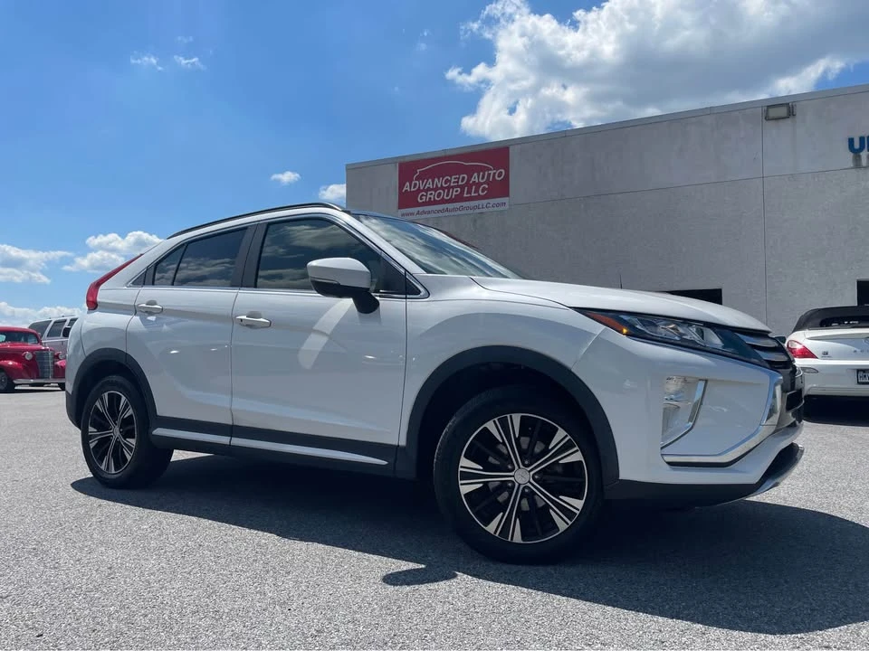 2018 Mitsubishi Eclipse Cross - Image 2 of 20