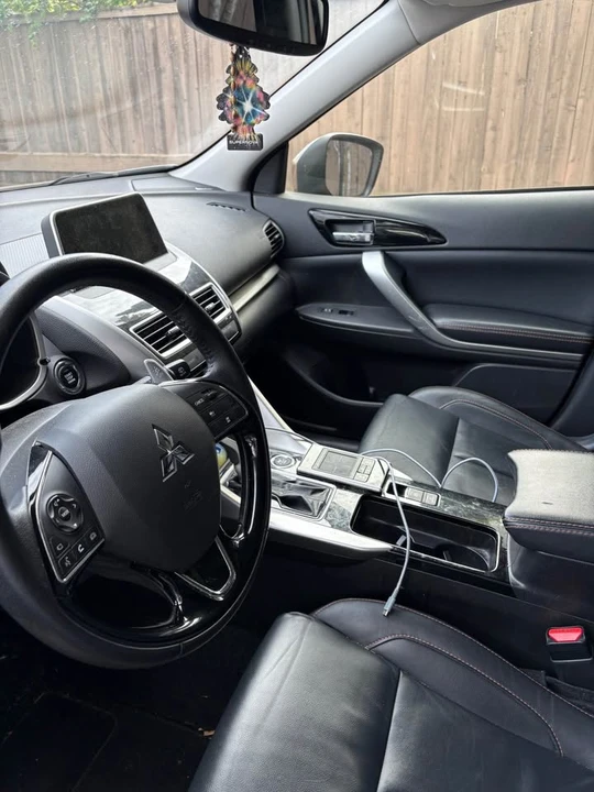 2018 Mitsubishi Eclipse Cross - Image 5 of 9