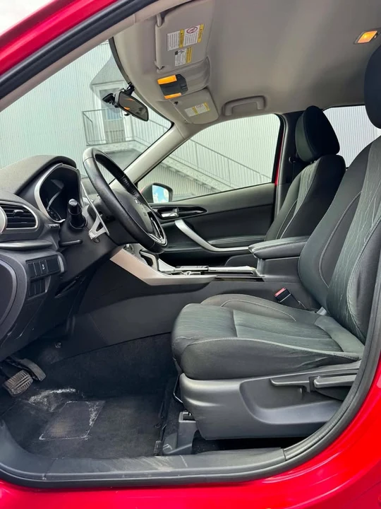 2018 Mitsubishi Eclipse Cross - Image 7 of 20