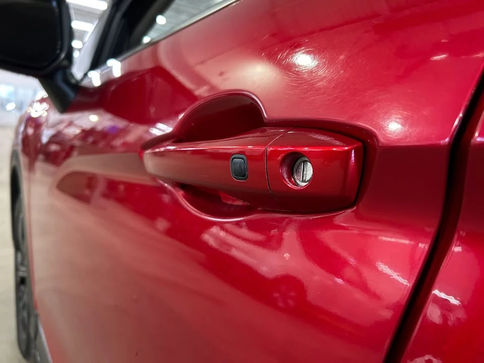 2018 Mitsubishi Eclipse Cross - Image 14 of 20