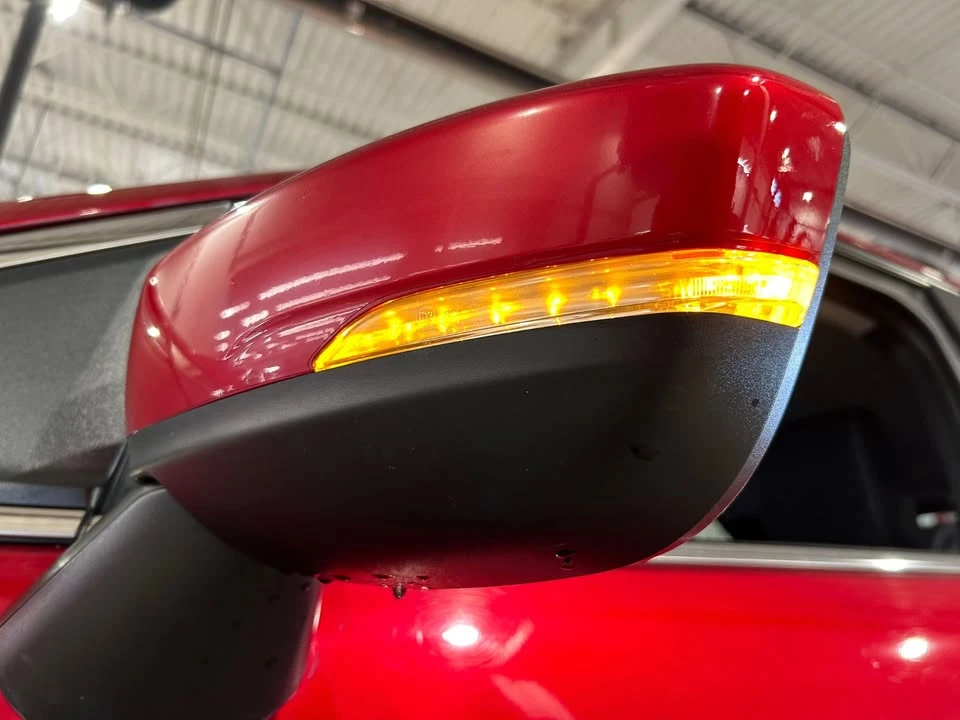 2018 Mitsubishi Eclipse Cross - Image 15 of 20