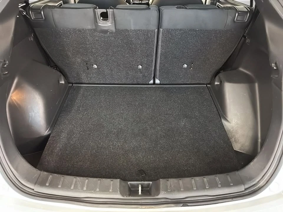 2018 Mitsubishi Eclipse Cross - Image 5 of 16