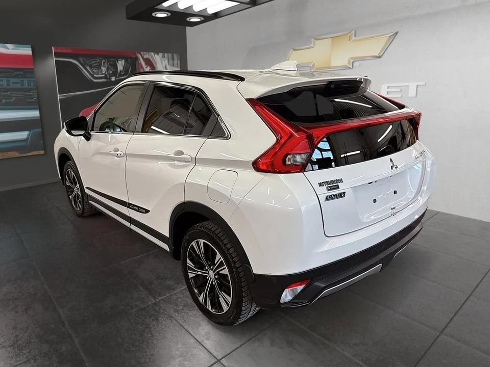 2018 Mitsubishi Eclipse Cross - Image 3 of 16