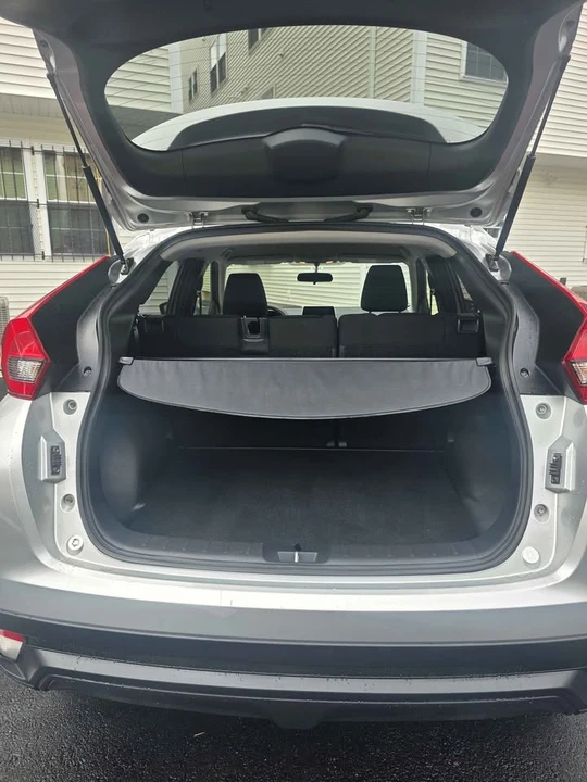 2018 Mitsubishi Eclipse - Image 8 of 14