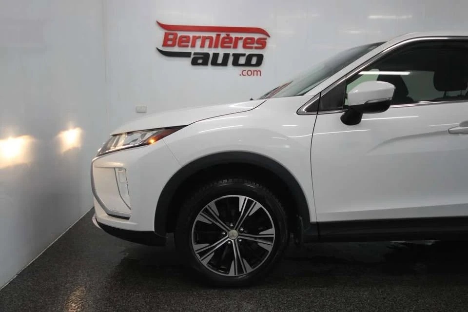 2018 Mitsubishi Eclipse Cross - Image 4 of 15