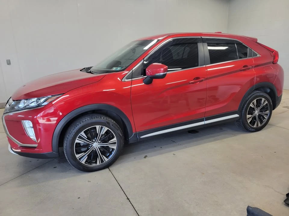 2018 Mitsubishi Eclipse Cross - Image 2 of 17