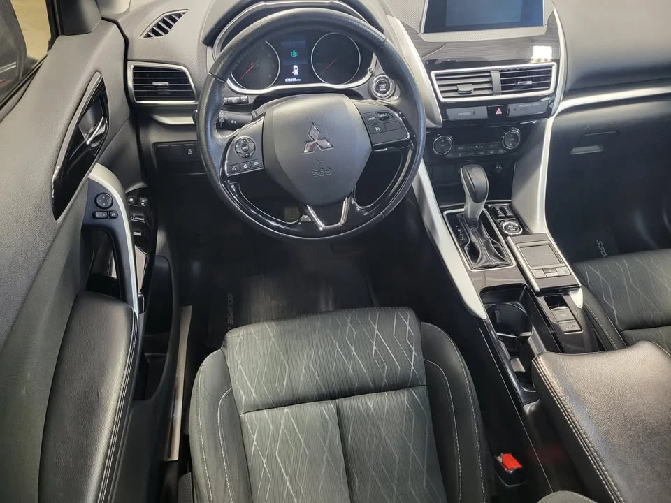 2018 Mitsubishi Eclipse Cross - Image 12 of 17
