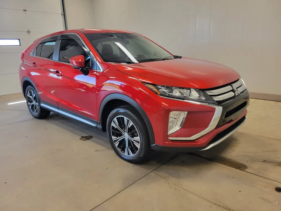 2018 Mitsubishi Eclipse Cross - Image 9 of 17