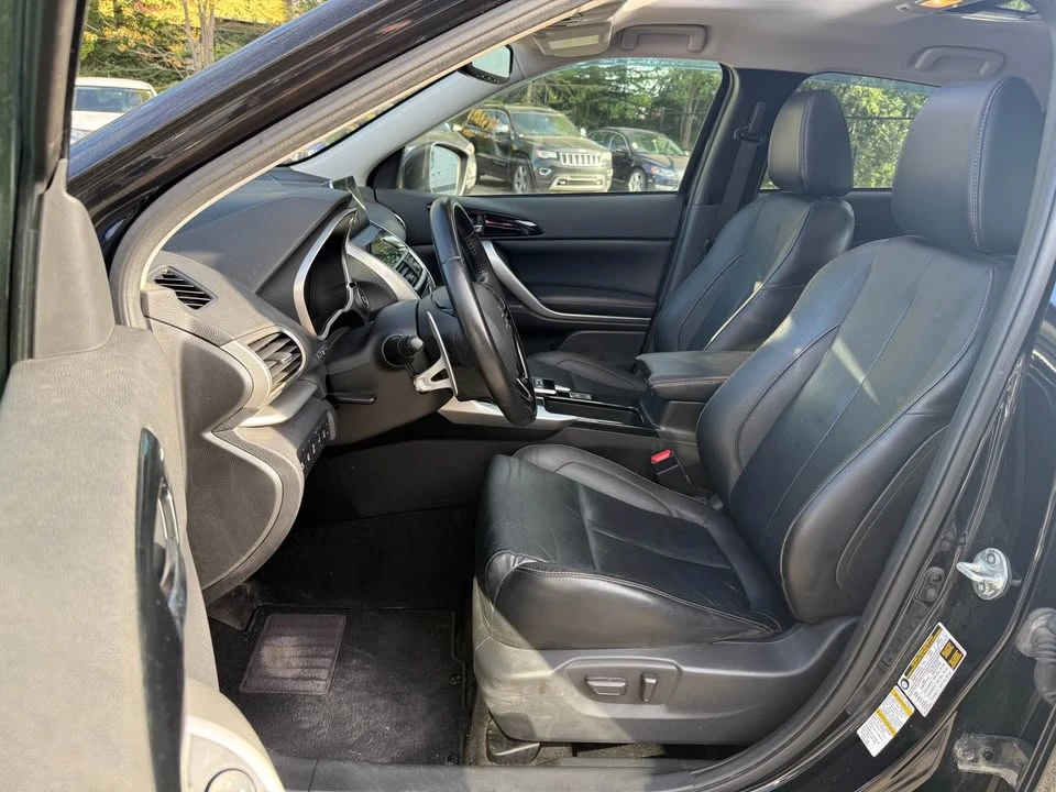 2018 Mitsubishi Eclipse Cross - Image 16 of 19
