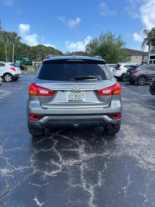 2018 Mitsubishi Outlander - Image 3 of 7