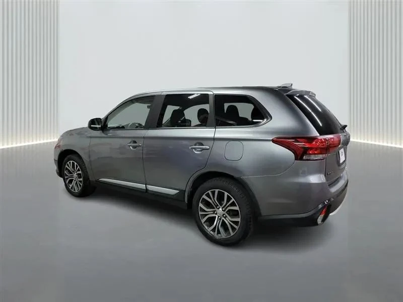 2018 Mitsubishi Outlander - Image 3 of 12