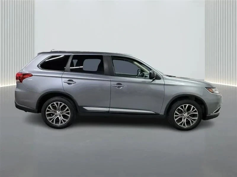 2018 Mitsubishi Outlander - Image 6 of 12