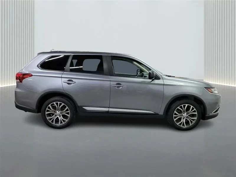 2018 Mitsubishi Outlander - Image 6 of 12
