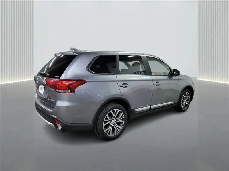 2018 Mitsubishi Outlander - Image 5 of 12
