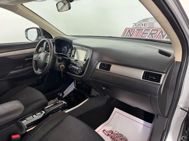 2018 Mitsubishi Outlander - Image 12 of 12