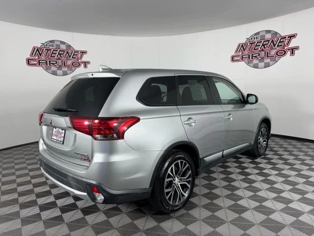 2018 Mitsubishi Outlander - Image 7 of 12