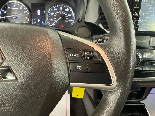 2018 Mitsubishi Outlander - Image 17 of 21