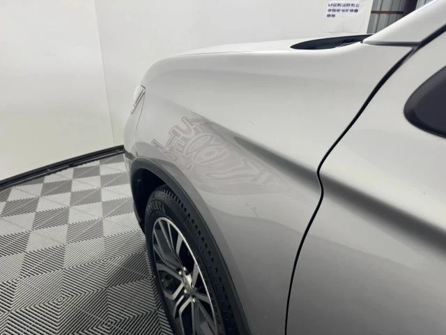 2018 Mitsubishi Outlander - Image 21 of 21