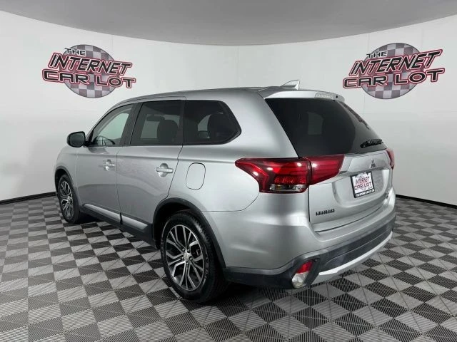 2018 Mitsubishi Outlander - Image 5 of 12