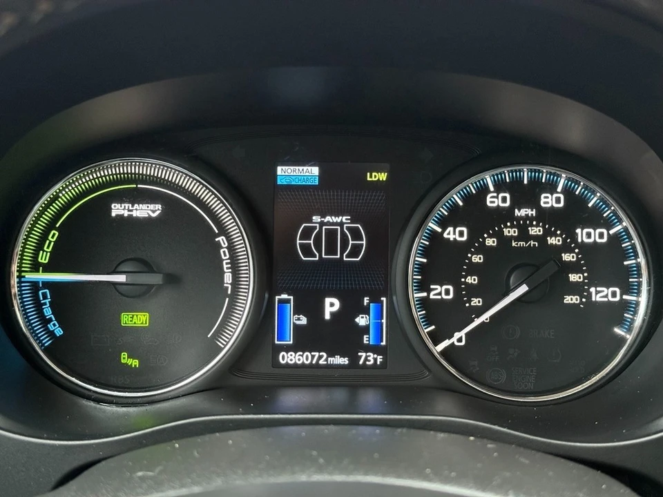 2018 Mitsubishi Outlander - Image 12 of 21