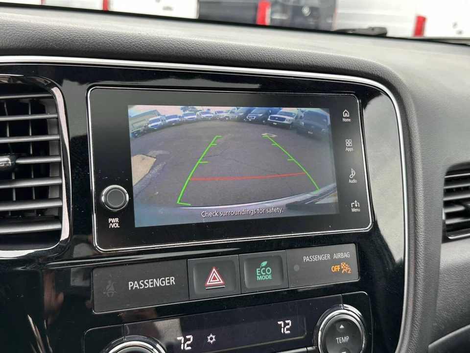 2018 Mitsubishi Outlander - Image 21 of 21