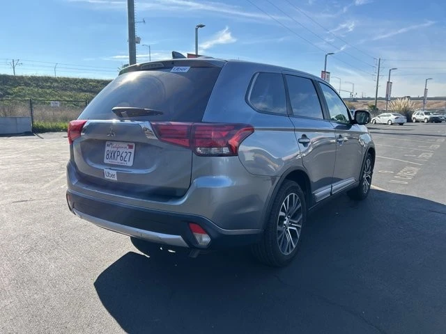 2018 Mitsubishi Outlander - Image 4 of 6