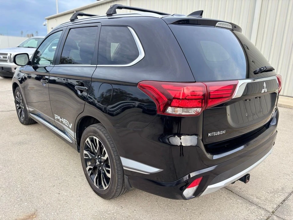 2018 Mitsubishi Outlander - Image 3 of 21