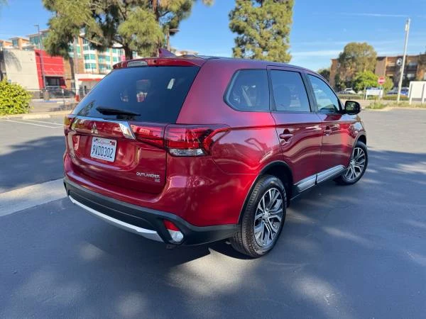 2018 Mitsubishi Outlander - Image 3 of 8