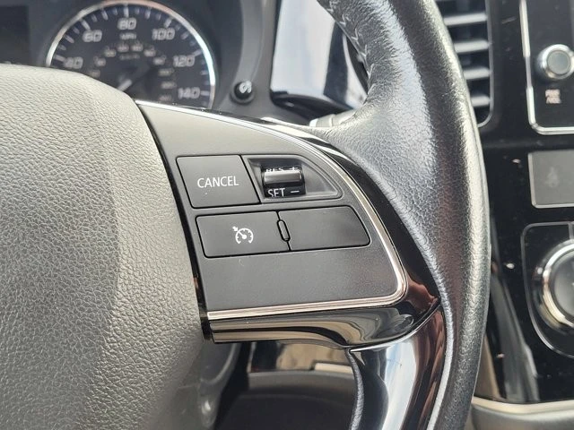 2018 Mitsubishi Outlander - Image 20 of 21