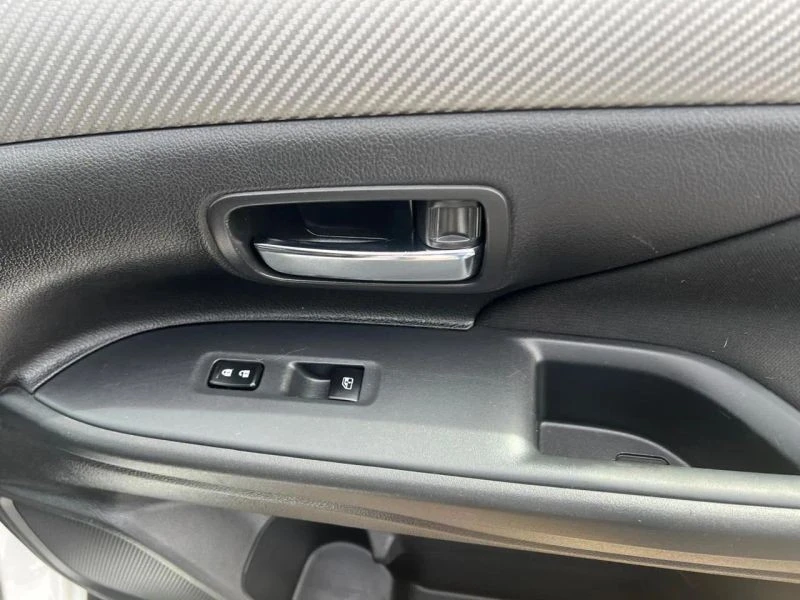 2018 Mitsubishi Outlander - Image 12 of 12