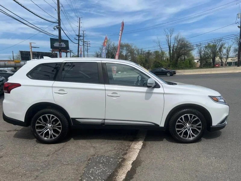 2018 Mitsubishi Outlander - Image 4 of 12